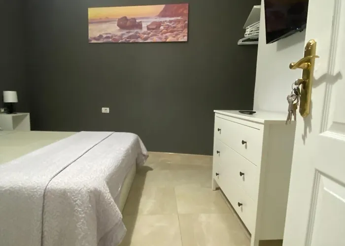 Séjour chez l'habitant Deluxe In Shared In Cristianos Playa Habitacionstanza Air-conditioned