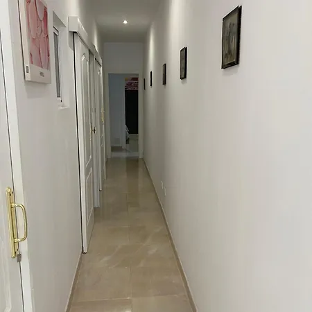 Deluxe In Shared In Cristianos Playa Habitacionstanza Air-conditioned Rum i privatbostad Arona (Tenerife)