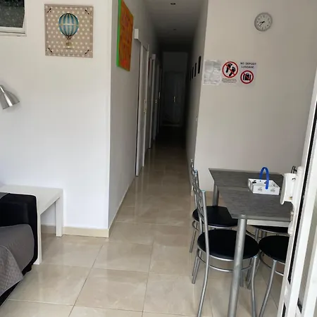 Deluxe In Shared In Cristianos Playa Habitacionstanza Air-conditioned Rum i privatbostad Arona (Tenerife)